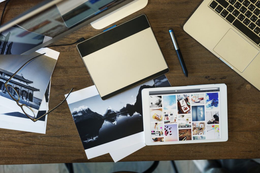 digital tablet photography design studio editing concept scaled
